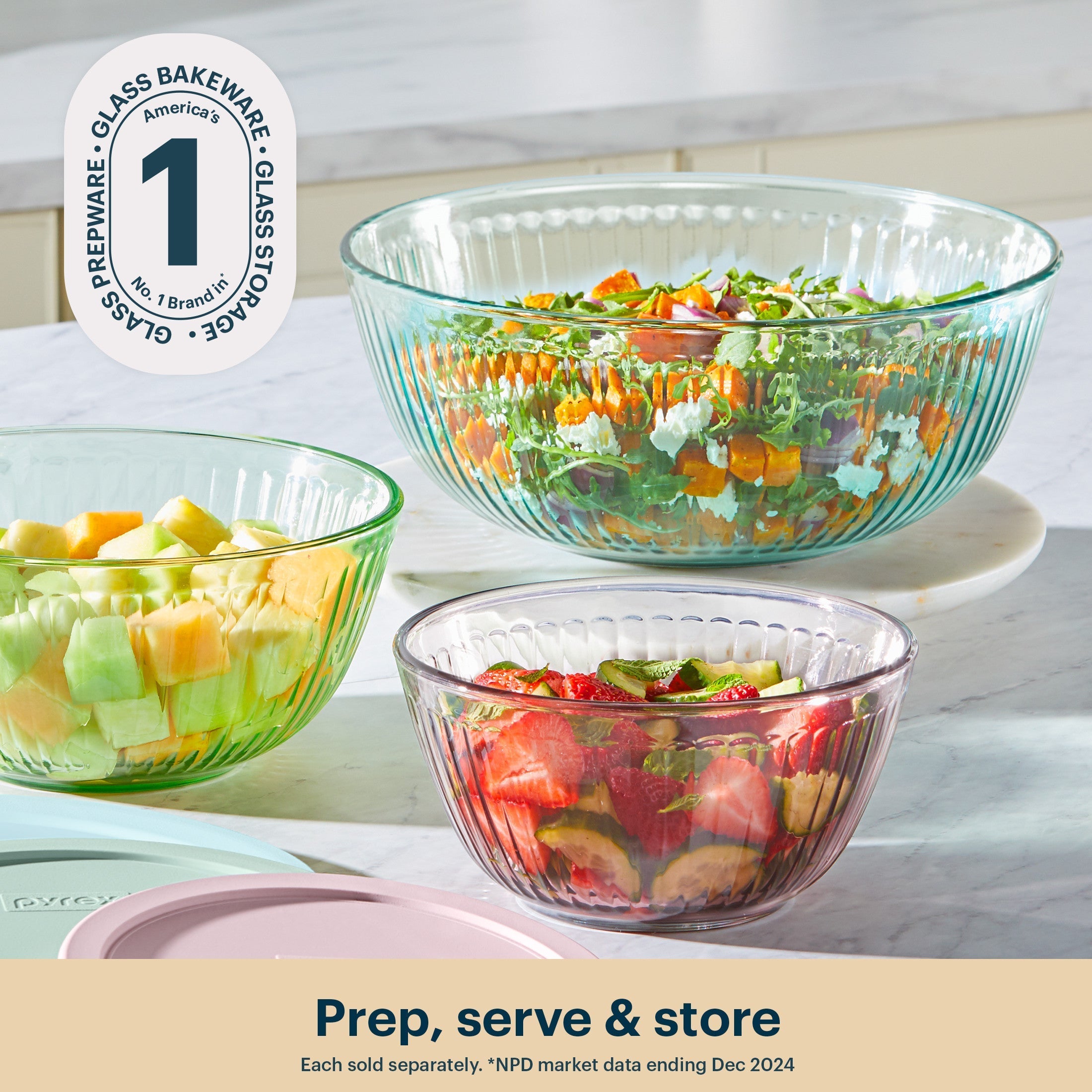 Pyrex® Colors Sculpted Tinted 4.5-quart Mixing Bowl with Lid, Aqua